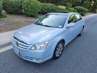 Used 2005 Toyota Avalon Touring image 1