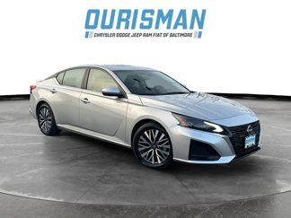 Used 2023 Nissan Altima 2.5 SV image 1