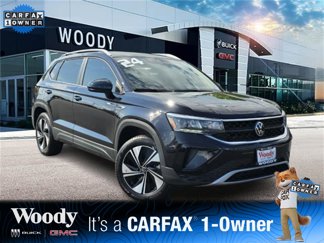 Used 2024 Volkswagen Taos SE w/ Panoramic Sunroof Package image 1