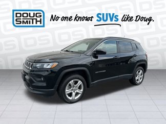 Used 2023 Jeep Compass Latitude w/ Sun and Sound Group image 1