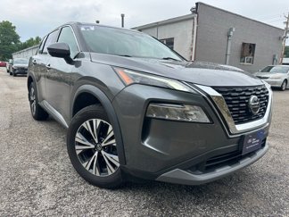 Used 2021 Nissan Rogue SV image 1