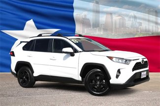 Used 2019 Toyota RAV4 XLE image 1