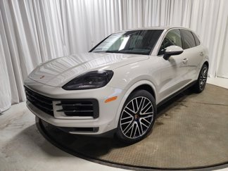 Used 2025 Porsche Cayenne image 1