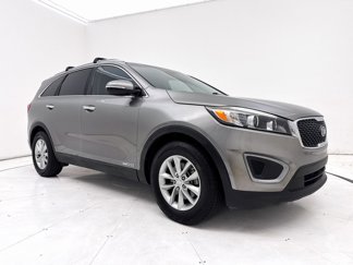 Used 2016 Kia Sorento LX image 1