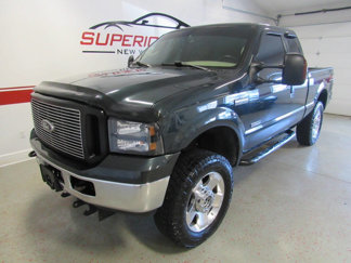 Used 2005 Ford F250 Lariat image 1