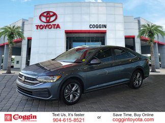 Used 2022 Volkswagen Jetta SE image 1