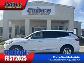 Used 2020 Buick Enclave Essence image 1