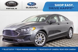 Used 2020 Ford Fusion SE image 1