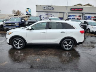 Used 2017 Kia Sorento EX image 1