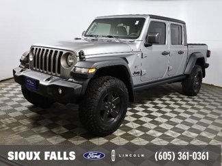 Used 2020 Jeep Gladiator Sport image 1