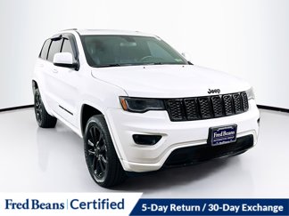 Certified 2021 Jeep Grand Cherokee Laredo X image 1