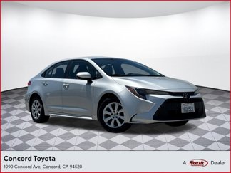 Used 2022 Toyota Corolla LE image 1