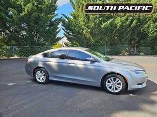 Used 2015 Chrysler 200 Limited image 1