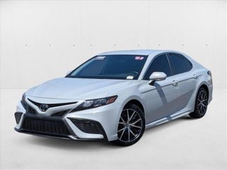 Used 2023 Toyota Camry SE image 1