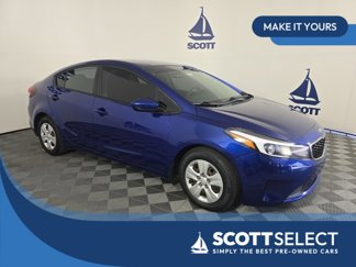 Used 2017 Kia Forte LX image 1