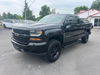 Used 2017 Chevrolet Silverado 1500 Custom image 1
