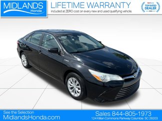 Used 2016 Toyota Camry LE image 1