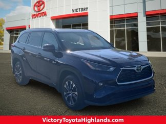 Used 2022 Toyota Highlander XLE video 1