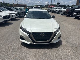 Used 2019 Nissan Altima 2.5 SR w/ SR Premium Package image 1