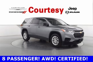 Used 2021 Chevrolet Traverse LS image 1