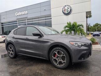 New 2024 Alfa Romeo Stelvio Sprint image 1