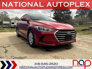 Used 2017 Hyundai Elantra SE image 1