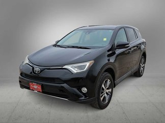 Used 2018 Toyota RAV4 XLE image 1
