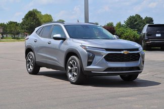 New 2025 Chevrolet Trax LT w/ Driver Confidence Package image 1