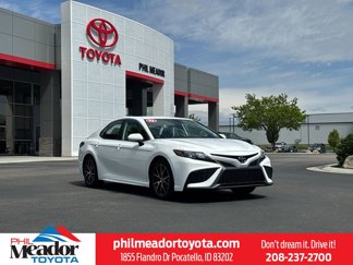 Used 2023 Toyota Camry SE image 1