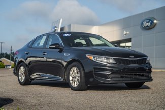 Used 2016 Kia Optima LX image 1
