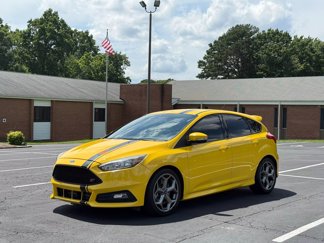 Used 2017 Ford Focus ST image 1