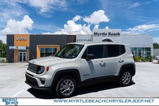 Used 2023 Jeep Renegade Latitude image 1