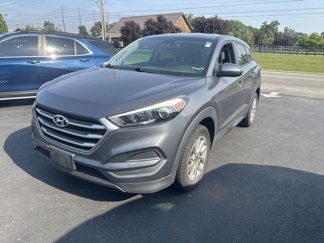 Used 2017 Hyundai Tucson SE image 1
