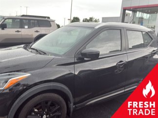 Used 2020 Nissan Kicks SR w/ SR Premium Package image 1