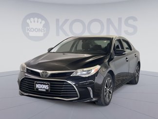 Used 2018 Toyota Avalon XLE image 1