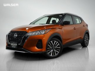 Used 2023 Nissan Kicks SV image 1