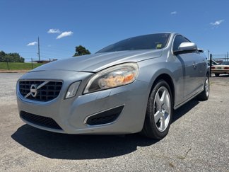 Used 2013 Volvo S60 T5 image 1