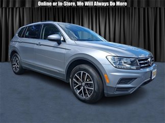 Used 2021 Volkswagen Tiguan SE w/ Panoramic Sunroof Package image 1