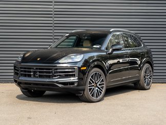 Used 2025 Porsche Cayenne image 1