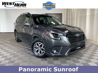 Used 2022 Subaru Forester Premium image 1