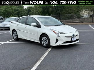 Used 2017 Toyota Prius Four image 1