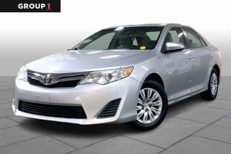 Used 2014 Toyota Camry LE image 1