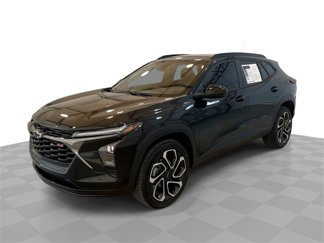 Used 2025 Chevrolet Trax RS w/ Driver Confidence Package image 1