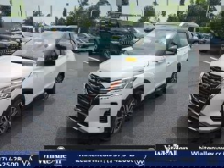 Used 2023 Nissan Kicks SV image 1