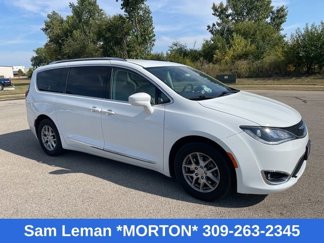 Used 2020 Chrysler Pacifica Touring-L image 1
