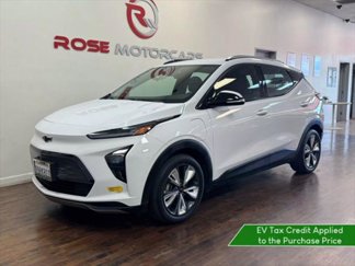 Used 2022 Chevrolet Bolt EUV LT w/ Convenience Package image 1