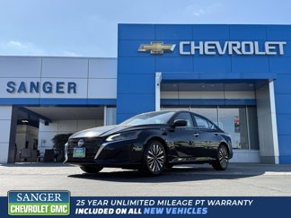 Used 2025 Nissan Altima 2.5 SV image 1