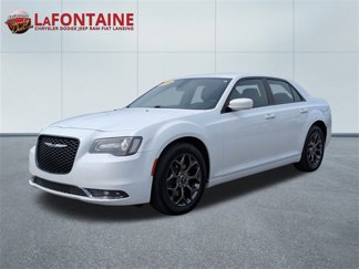 Used 2016 Chrysler 300 S image 1