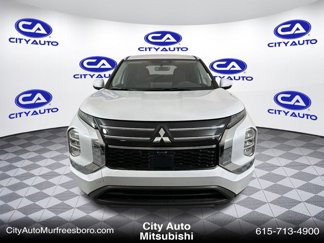 New 2025 Mitsubishi Outlander ES image 1