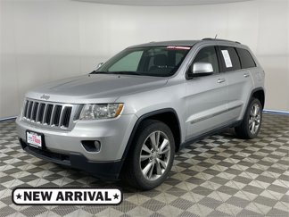 Used 2013 Jeep Grand Cherokee Laredo image 1